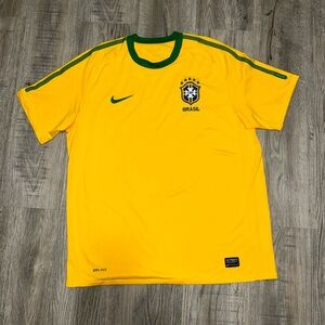 Brazil 2010 home jersey size Large